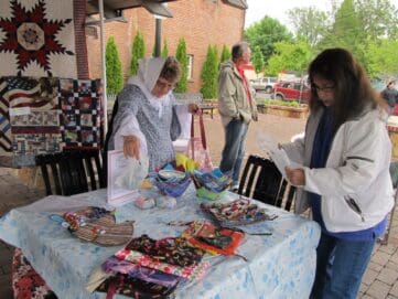 Dora-and-Lydia-set-up